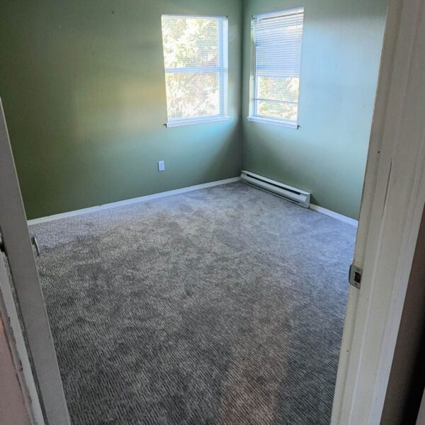 #312 - 1050 Braidwood (5)